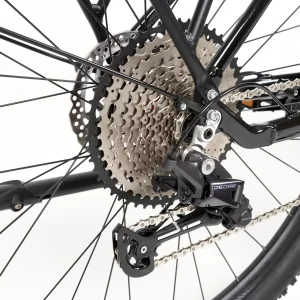 Makalu Equipped E-SUV